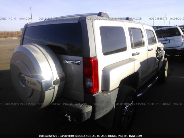 5GTEN13E588157551 - 2008 HUMMER H3 SILVER photo 4