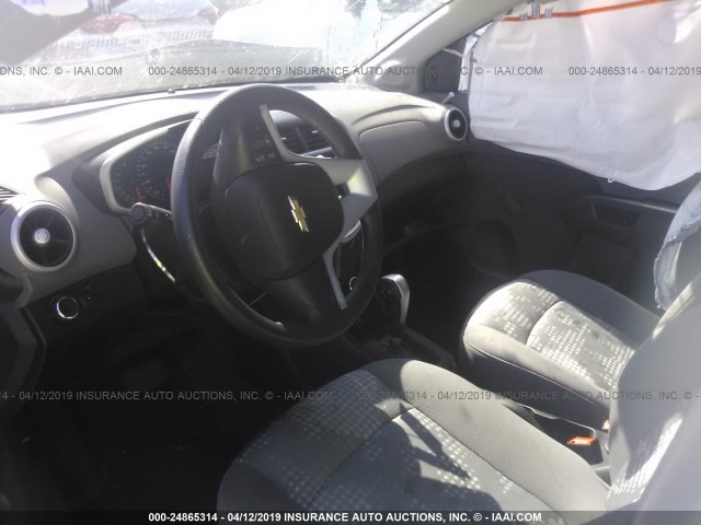 1G1JG6SH5J4110521 - 2018 CHEVROLET SONIC WHITE photo 5