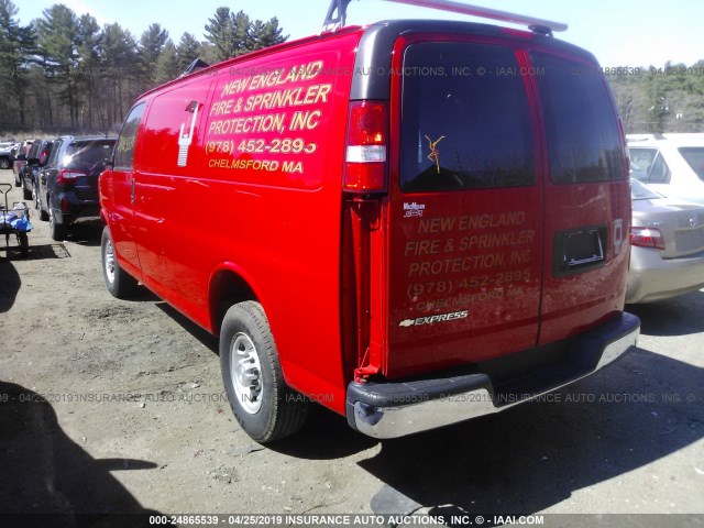 1GCWGAFF3H1137916 - 2017 CHEVROLET EXPRESS G2500  RED photo 3
