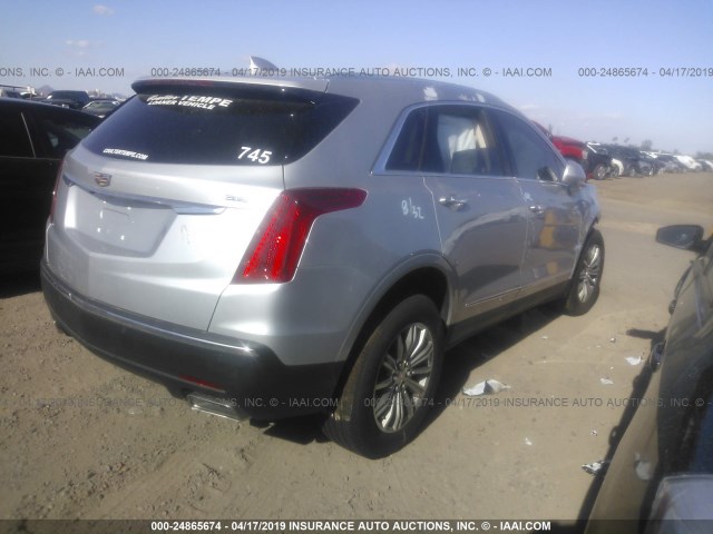 1GYKNCRS1KZ121466 - 2019 CADILLAC XT5 LUXURY SILVER photo 4