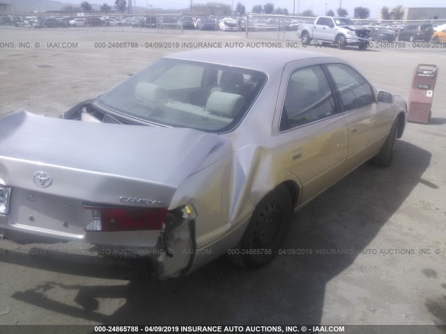 4T1BG22KX1U840999 - 2001 TOYOTA CAMRY CE/LE/XLE 金色 照片 4
