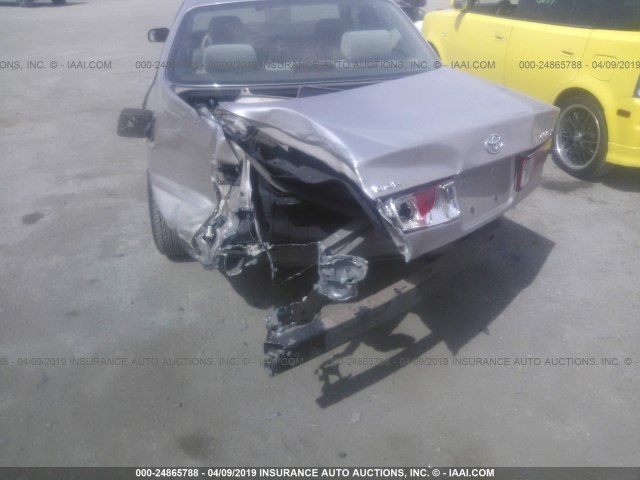 4T1BG22KX1U840999 - 2001 TOYOTA CAMRY CE/LE/XLE 金色 照片 6