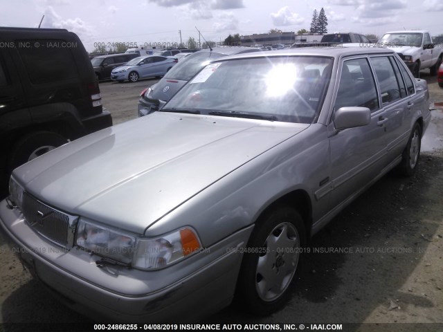 YV1KS9601T1092873 - 1996 VOLVO 960 SILVER photo 2