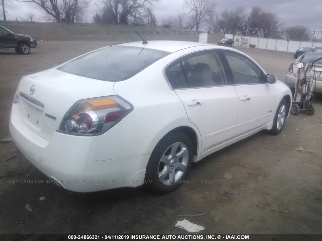 1N4CL21E79C133480 - 2009 NISSAN ALTIMA HYBRID WHITE photo 4