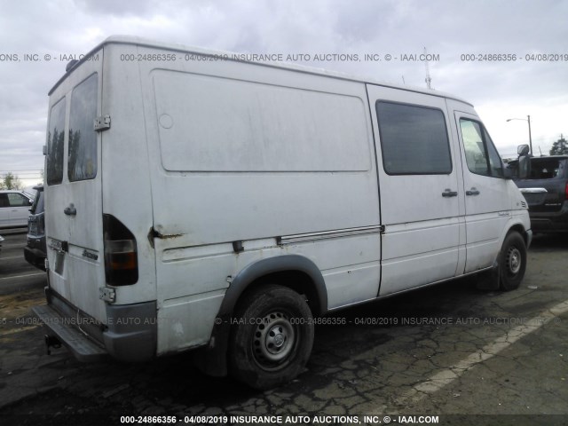 WD0PD644665919507 - 2006 DODGE SPRINTER 2500 WHITE photo 4