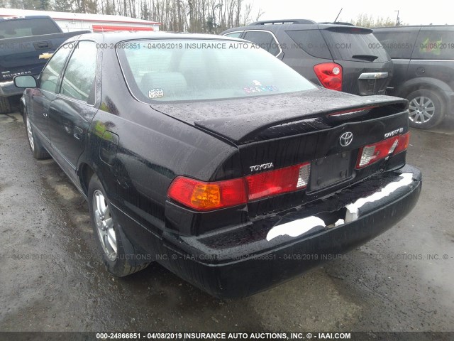 JT2BF28K6Y0276986 - 2000 TOYOTA CAMRY LE/XLE შავი ფოტო 3