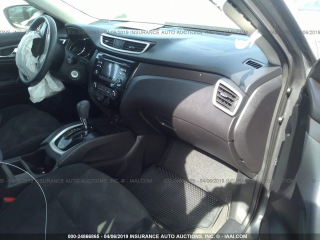 5N1AT2MV6FC924426 - 2015 NISSAN ROGUE S/SL/SV GRAY photo 5