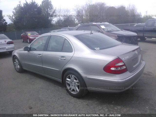 WDBUF26J76A899436 - 2006 MERCEDES-BENZ E 320 CDI GRAY photo 3