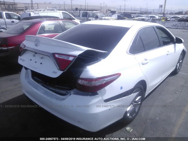 4T1BF1FK1FU101096 - 2015 TOYOTA CAMRY LE/XLE/SE/XSE WHITE photo 4