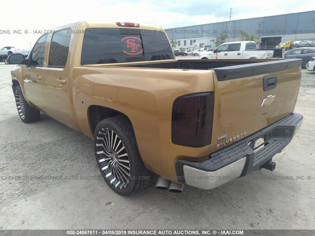 2GCEC130281195145 - 2008 CHEVROLET SILVERADO C1500 GOLD photo 3