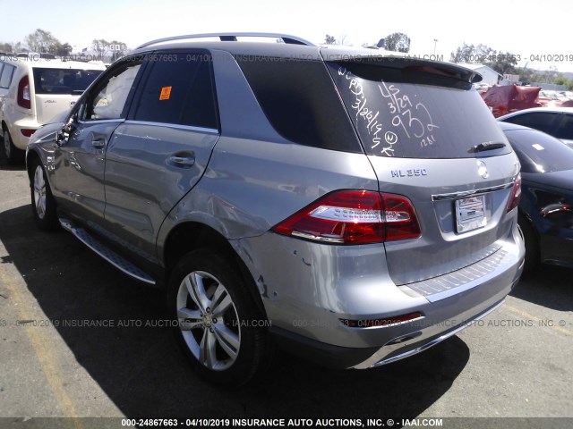 4JGDA5HBXCA001281 - 2012 MERCEDES-BENZ ML 350 4MATIC SILVER photo 3