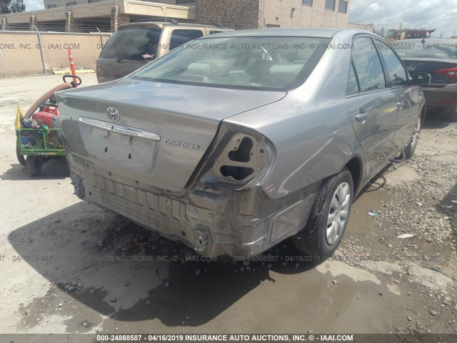 4T1BE32K75U563858 - 2005 TOYOTA CAMRY LE/XLE/SE SILVER photo 4