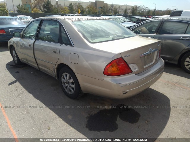 4T1BF28B12U225723 - 2002 TOYOTA AVALON XL/XLS GOLD photo 3