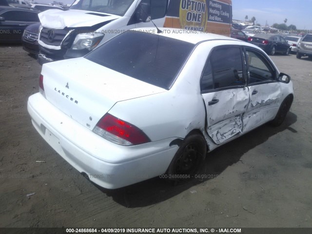 JA3AJ26E12U073324 - 2002 MITSUBISHI LANCER ES WHITE photo 4