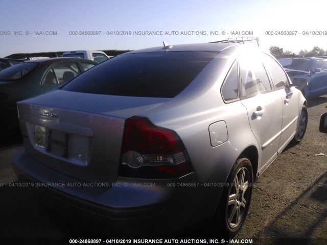 YV1MS682042009550 - 2004 VOLVO S40 T5 SILVER photo 4