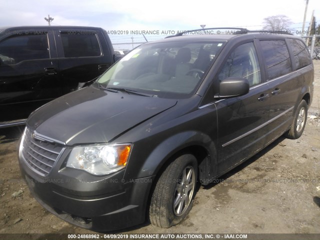 2A4RR8DX5AR382076 - 2010 CHRYSLER TOWN & COUNTRY TOURING PLUS GRAY photo 2