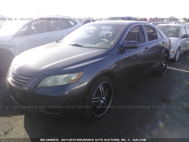 4T1BE46KX7U169404 - 2007 TOYOTA CAMRY NEW GENERAT CE/LE/XLE/SE GRAY photo 2