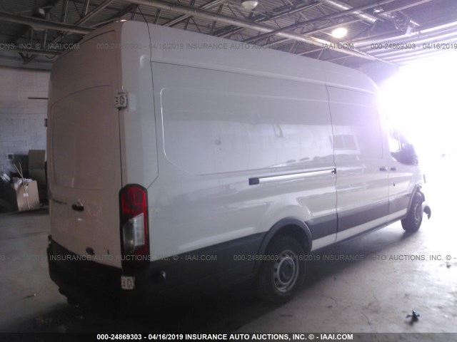 1FTYR3XM2GKA37410 - 2016 FORD TRANSIT T-250 WHITE photo 4