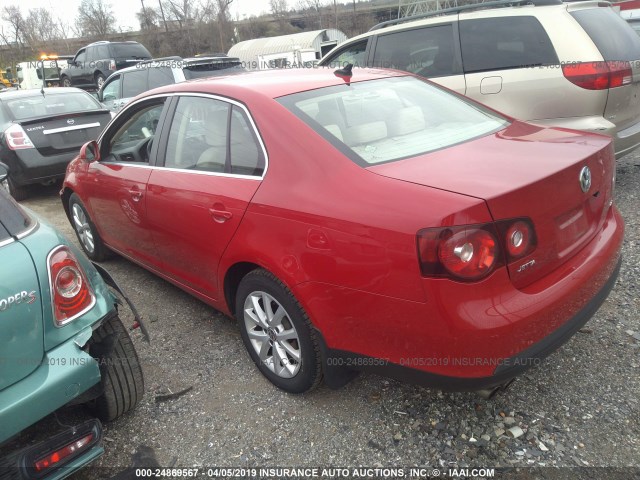 3VWRZ7AJ1AM038216 - 2010 VOLKSWAGEN JETTA SE/SEL RED photo 3