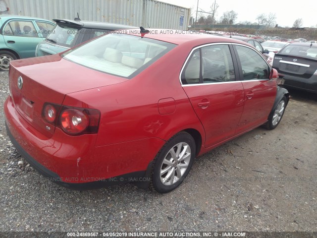 3VWRZ7AJ1AM038216 - 2010 VOLKSWAGEN JETTA SE/SEL RED photo 4