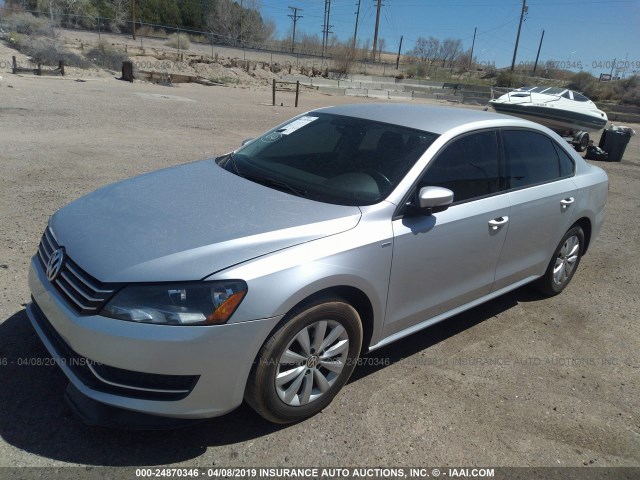 1VWAT7A32FC057690 - 2015 VOLKSWAGEN PASSAT S SILVER photo 2