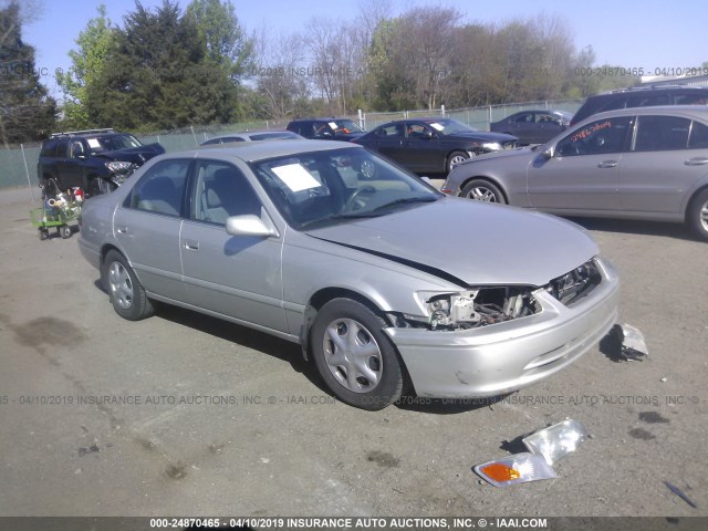 4T1BG22K61U037512 - 2001 TOYOTA CAMRY CE/LE/XLE SILVER photo 1