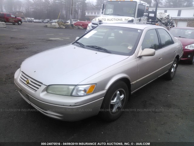 4T1BF22K4XU087899 - 1999 TOYOTA CAMRY LE/XLE Алтын фото 2