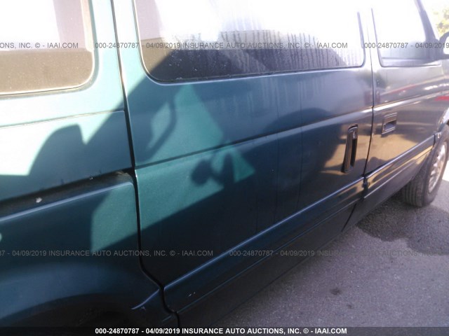 2B4GH2531SR339197 - 1995 DODGE CARAVAN GREEN photo 6