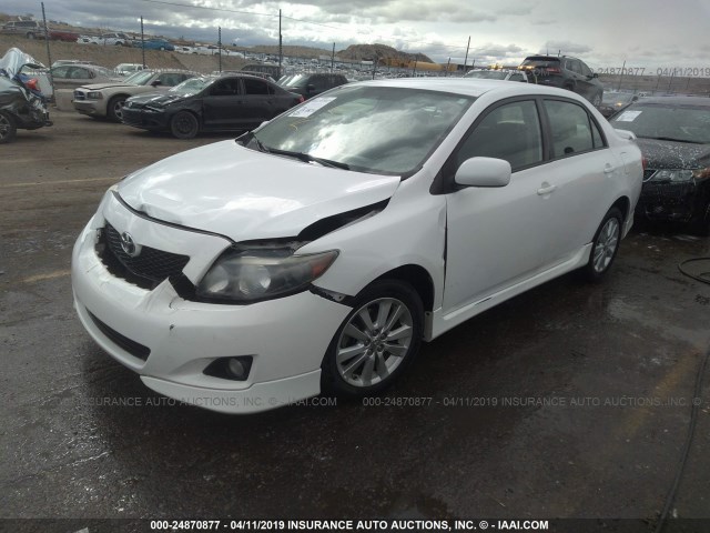 1NXBU4EE6AZ289836 - 2010 TOYOTA COROLLA S/LE/XLE WHITE photo 2