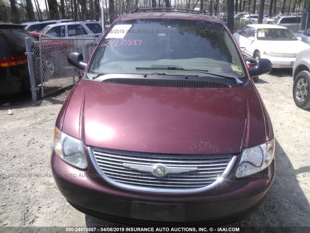 2C4GP44372R551055 - 2002 CHRYSLER TOWN & COUNTRY LX RED photo 6