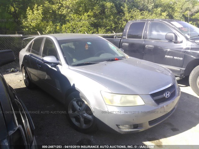 5NPEU46F17H259218 - 2007 HYUNDAI SONATA SE/LIMITED SILVER photo 1