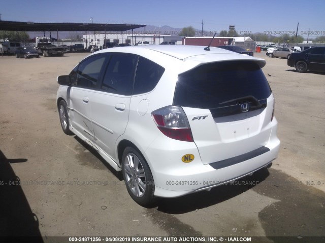 JHMGE8H4XAC023239 - 2010 HONDA FIT SPORT WHITE photo 3