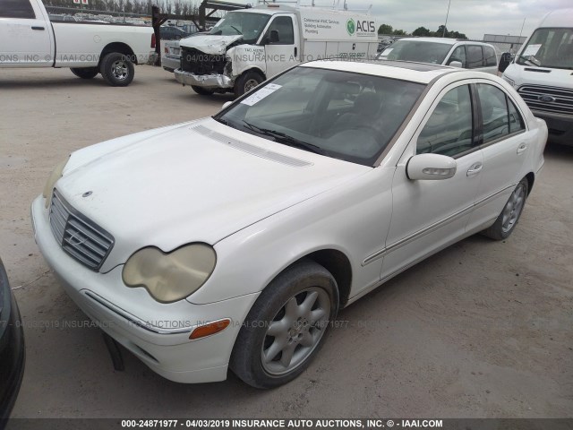 WDBRF61J22F233344 - 2002 MERCEDES-BENZ C 240 WHITE photo 2