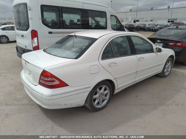 WDBRF61J22F233344 - 2002 MERCEDES-BENZ C 240 WHITE photo 4