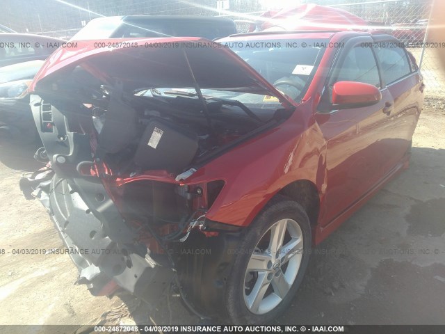 4T1BF1FK3EU868138 - 2014 TOYOTA CAMRY L/SE/LE/XLE 红色 照片 2