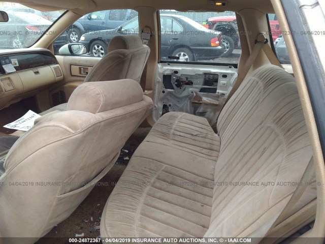1G4BR8376NW404426 - 1992 BUICK ROADMASTER ESTATE WHITE photo 8