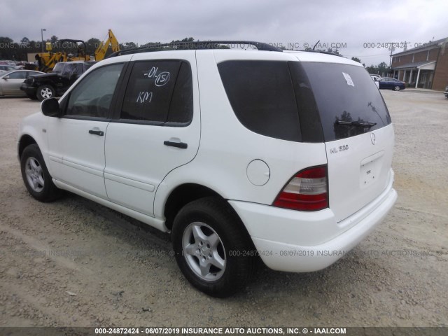 4JGAB54E31A283860 - 2001 MERCEDES-BENZ ML 320 WHITE photo 3