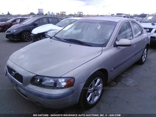 YV1RS58D922096119 - 2002 VOLVO S60 2.4T Champagne photo 2
