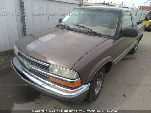 1GCCS19X1W8160234 - 1998 CHEVROLET S TRUCK S10 BROWN photo 2