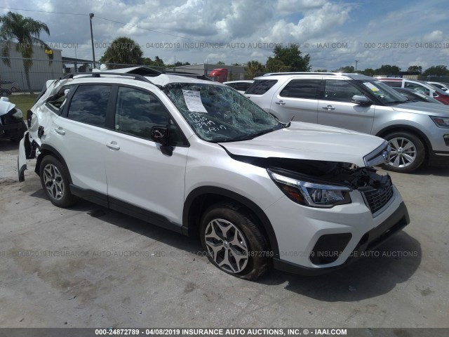 JF2SKAEC6KH480806 - 2019 SUBARU FORESTER PREMIUM WHITE photo 1