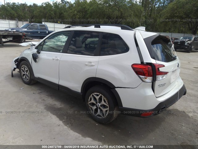 JF2SKAEC6KH480806 - 2019 SUBARU FORESTER PREMIUM WHITE photo 3