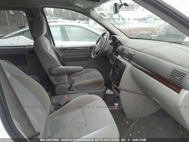 2FMZA52227BA15961 - 2007 FORD FREESTAR SEL WHITE photo 5