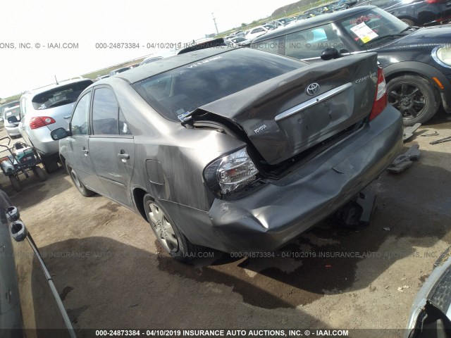 JTDBE32K130182614 - 2003 TOYOTA CAMRY LE/XLE 灰色 照片 3
