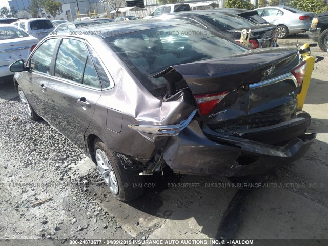 4T4BF1FK5GR567900 - 2016 TOYOTA CAMRY LE/XLE/SE/XSE GRAY photo 3