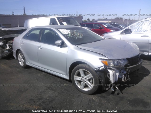 4T1BF1FK2EU759928 - 2014 TOYOTA CAMRY L/SE/LE/XLE 银色 照片 1