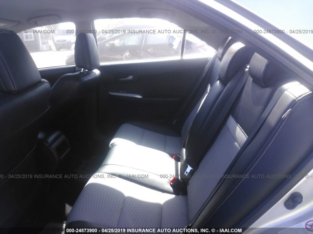 4T1BF1FK2EU759928 - 2014 TOYOTA CAMRY L/SE/LE/XLE 银色 照片 8