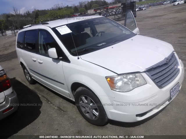 2A4RR5D19AR337524 - 2010 CHRYSLER TOWN & COUNTRY TOURING WHITE photo 1