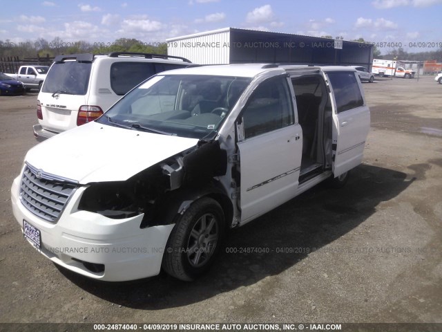 2A4RR5D19AR337524 - 2010 CHRYSLER TOWN & COUNTRY TOURING WHITE photo 2