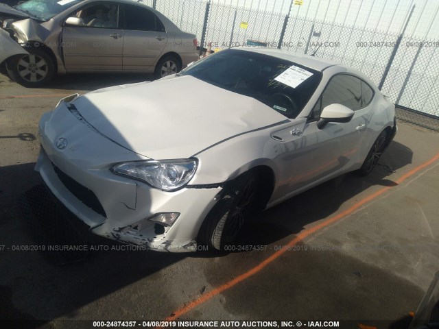 JF1ZNAA17E8700019 - 2014 TOYOTA SCION FR-S WHITE photo 2