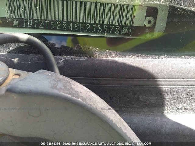 1G1ZT52845F253978 - 2005 CHEVROLET MALIBU LS WHITE photo 9